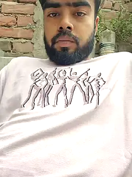 soniriyaa010101 online show from 10.26.25