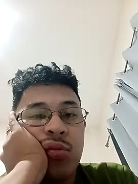 itsyour Asianboy15 online show from 04.15.26