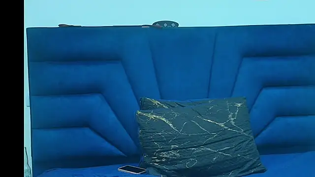 Snapshot of Angell_cooper chatting on 01.19.26 Angell cooper online show from 01.19.26