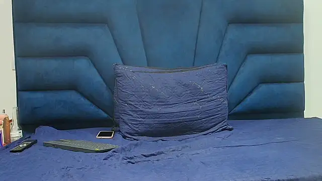 Snapshot of Angell_cooper chatting on 02.24.26 Angell cooper online show from 02.24.26