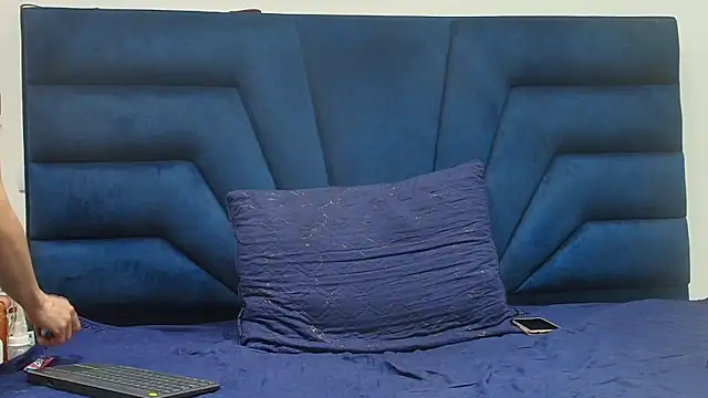 Snapshot of Angell_cooper chatting on 02.25.26 Angell cooper online show from 02.25.26