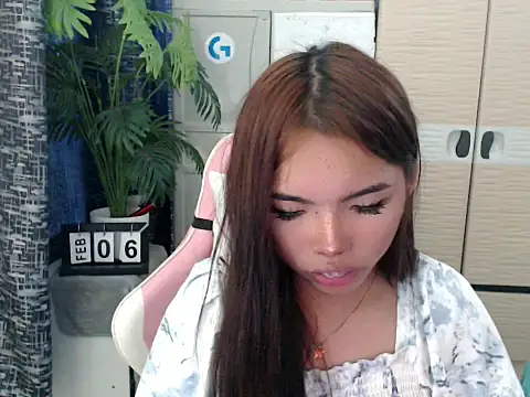 Snapshot of cutie_milker chatting on 02.06.26 cutie milker online show from 02.06.26