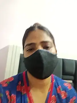 Snapshot of hottie_jenny9 chatting on 10.04.25 hottie jenny9 online show from 10.04.25