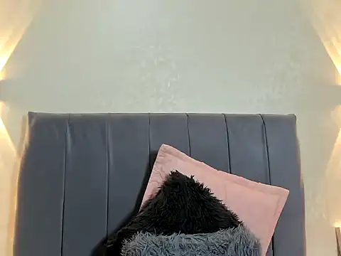 Snapshot of ValeriaJons chatting on 09.27.25 ValeriaJons online show from 09.27.25