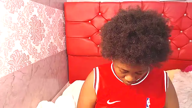 Snapshot of amijacobs chatting on 10.24.25 amijacobs online show from 10.24.25