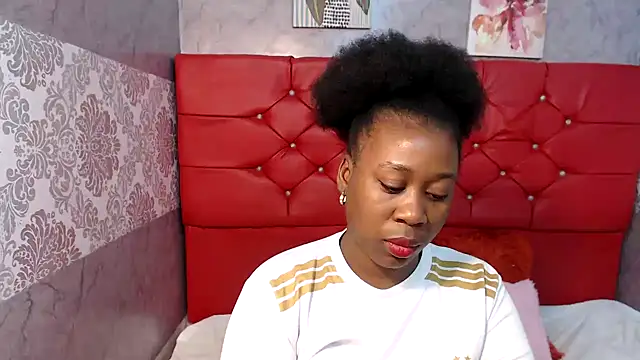 Snapshot of amijacobs chatting on 11.19.25 amijacobs online show from 11.19.25