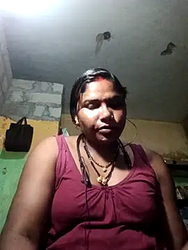 SweetKomal89 online show from 10.28.25