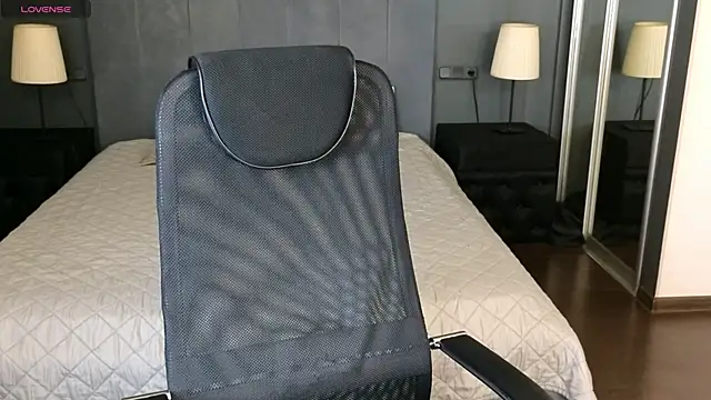 LouieEvans online show from 10.28.25