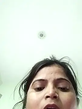 Hot-Pooja25 online show from 01.16.26