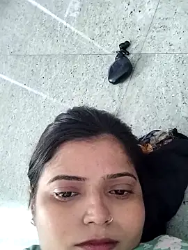 Hot-Pooja25 online show from 04.13.26