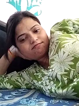 Hot-Pooja25 online show from 04.19.26