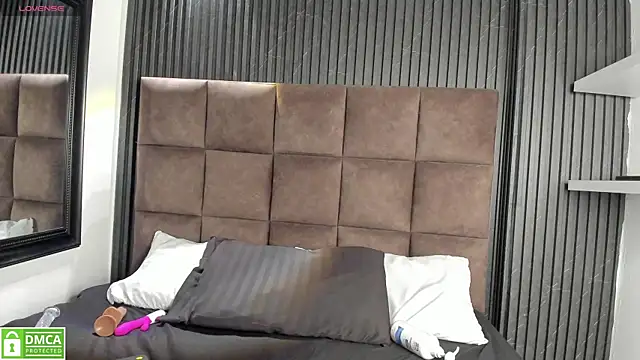 Snapshot of Sussy_Vixen chatting on 01.09.26 Sussy Vixen online show from 01.09.26