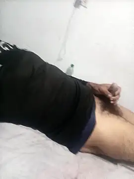 Snapshot of javi-tunene chatting on 09.25.25 javi-tunene online show from 09.25.25