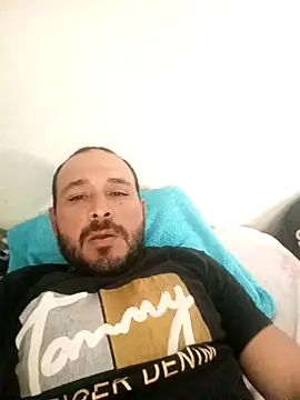 Snapshot of javi-tunene chatting on 09.29.25 javi-tunene online show from 09.29.25