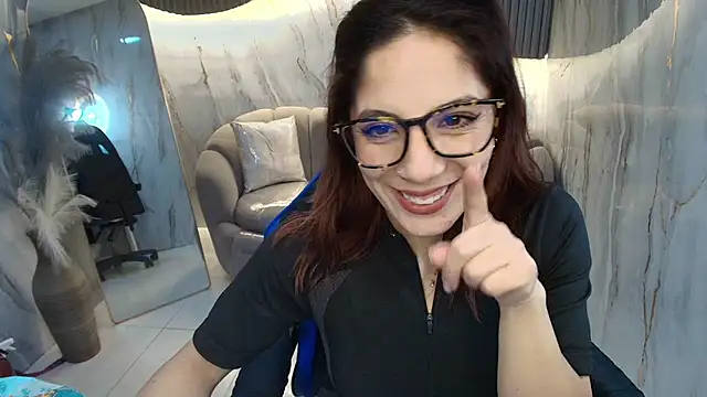 nadia r  online show from 07.21.26