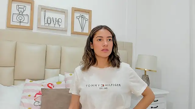 Snapshot of Skylerwhite02 chatting on 02.12.26 Skylerwhite02 online show from 02.12.26