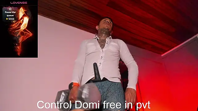 Snapshot of Maxpower777 chatting on 12.17.25 Maxpower777 online show from 12.17.25