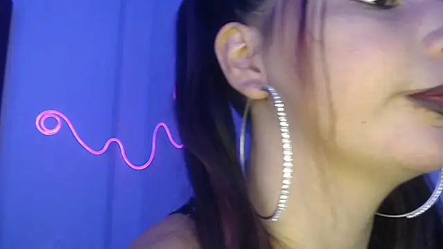 Mia2xsmith online show from 06.24.26