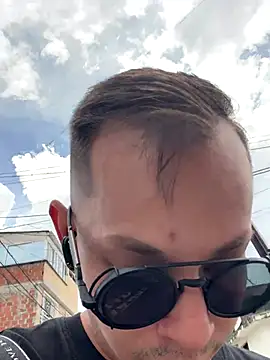 Snapshot of dimitryivanovv chatting on 09.12.25 dimitryivanovv online show from 09.12.25