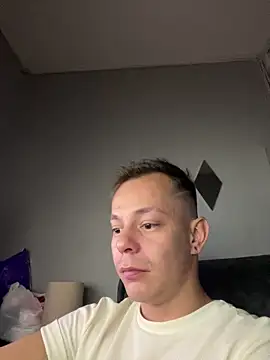 Snapshot of dimitryivanovv chatting on 09.14.25 dimitryivanovv online show from 09.14.25