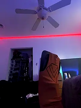 Snapshot of Cartyiii chatting on 10.12.25 Cartyiii online show from 10.12.25