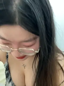 xxwang20 online show from 11.13.25