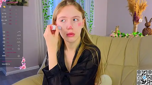 Snapshot of Succubelle chatting on 12.02.25 Succubelle online show from 12.02.25