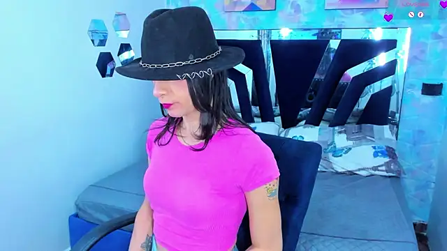 Charlotte Landry   online show from 02.10.26