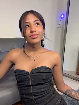 Snapshot of Deysha_Garcias chatting on 11.22.25 Deysha Garcias online show from 11.22.25