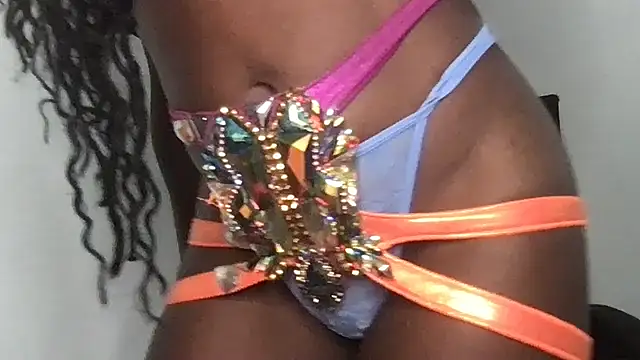 Snapshot of starjewelsxo chatting on 11.05.25 starjewelsxo online show from 11.05.25