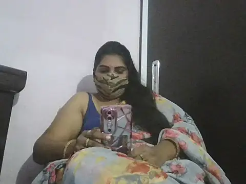 Snapshot of Nisha-telugu chatting on 09.30.25 Nisha-telugu online show from 09.30.25