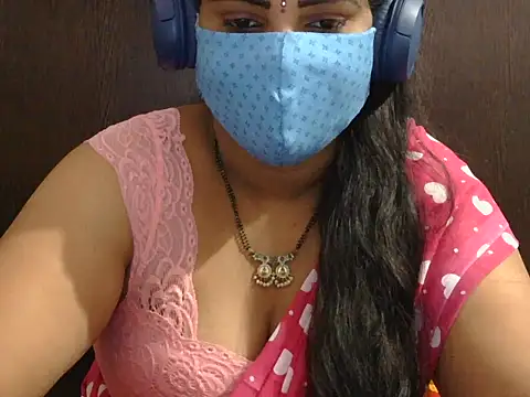 Snapshot of Nisha-telugu chatting on 11.09.25 Nisha-telugu online show from 11.09.25