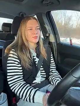 AllesandraLove online show from 12.17.25