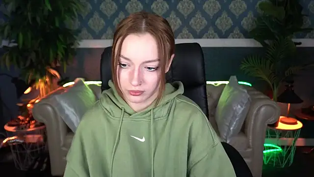 FoxyMayy online show from 04.17.26