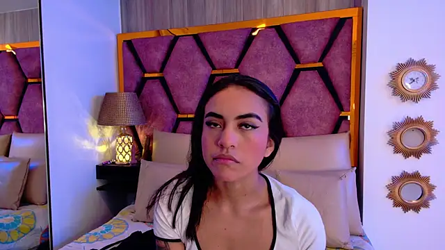 Leslie Bussh  online show from 02.12.26