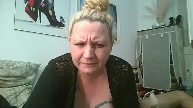 Snapshot of Bakala93 chatting on 05.10.26 Bakala93 online show from 05.10.26