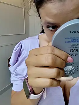 Snapshot of ArielBlossom___ chatting on 09.25.25 ArielBlossom online show from 09.25.25