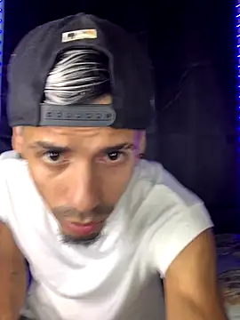 Snapshot of Alexx_1214 chatting on 10.09.25 Alexx 1214 online show from 10.09.25