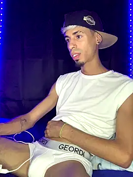 Snapshot of Alexx_1214 chatting on 10.09.25 Alexx 1214 online show from 10.09.25