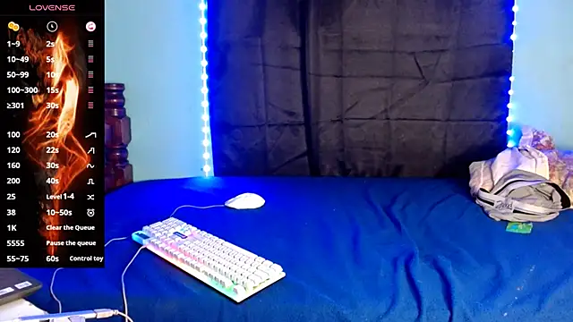 Snapshot of Alexx_1214 chatting on 11.15.25 Alexx 1214 online show from 11.15.25