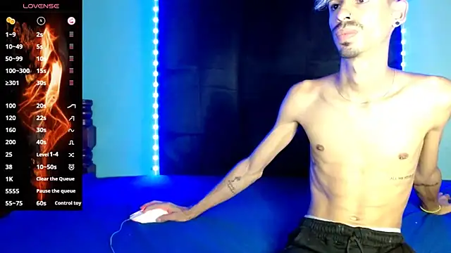 Snapshot of Alexx_1214 chatting on 11.16.25 Alexx 1214 online show from 11.16.25