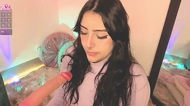 Snapshot of ashlynnlowe_ chatting on 11.02.25 ashlynnlowe online show from 11.02.25