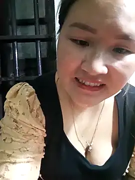 Snapshot of Tamara-a chatting on 02.17.26 Tamara-a online show from 02.17.26