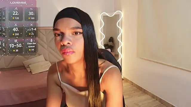 Snapshot of Miagates_tay chatting on 10.26.25 Miagates tay online show from 10.26.25