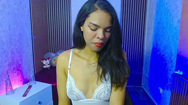 Snapshot of Miagates_tay chatting on 11.13.25 Miagates tay online show from 11.13.25