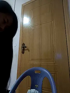 luy-xinh02 online show from 11.04.25