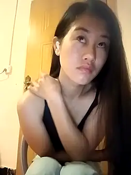 luy-xinh02 online show from 11.05.25