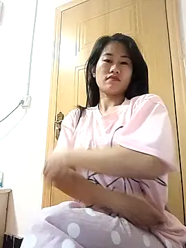 luy-xinh02 online show from 11.14.25