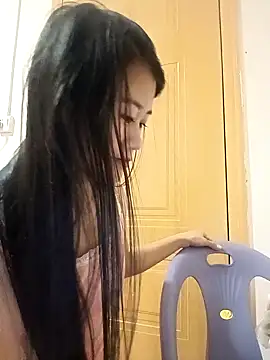 luy-xinh02 online show from 11.15.25