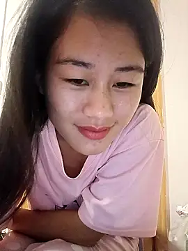 luy-xinh02 online show from 11.16.25